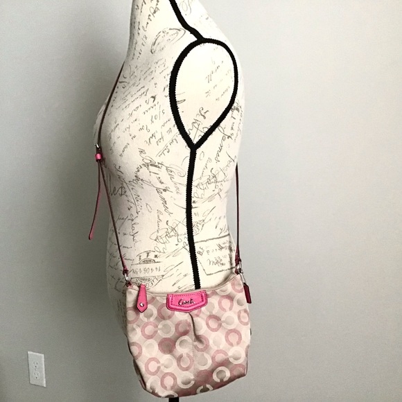 Coach Logo Crosbody Bag - Picture 5 of 11